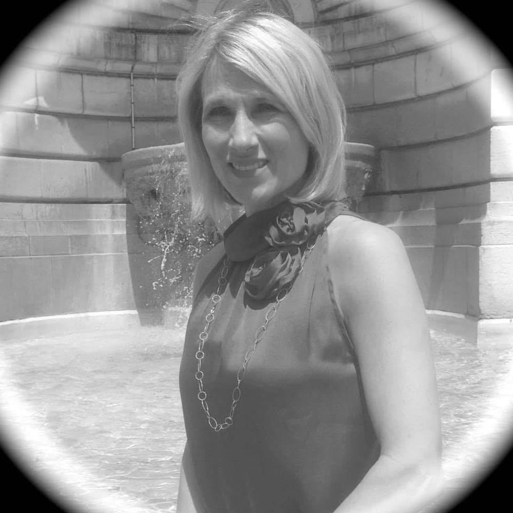 Meet your Posher, Debbe